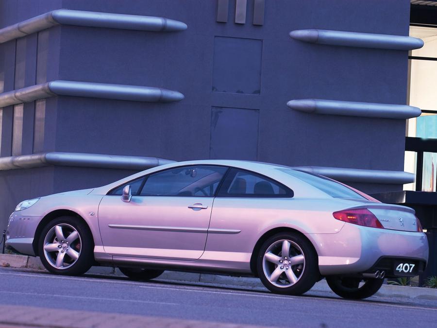  Peugeot 407 Coupe 3.0 V6 2006 года  (ZA) (фото 5 из 9)